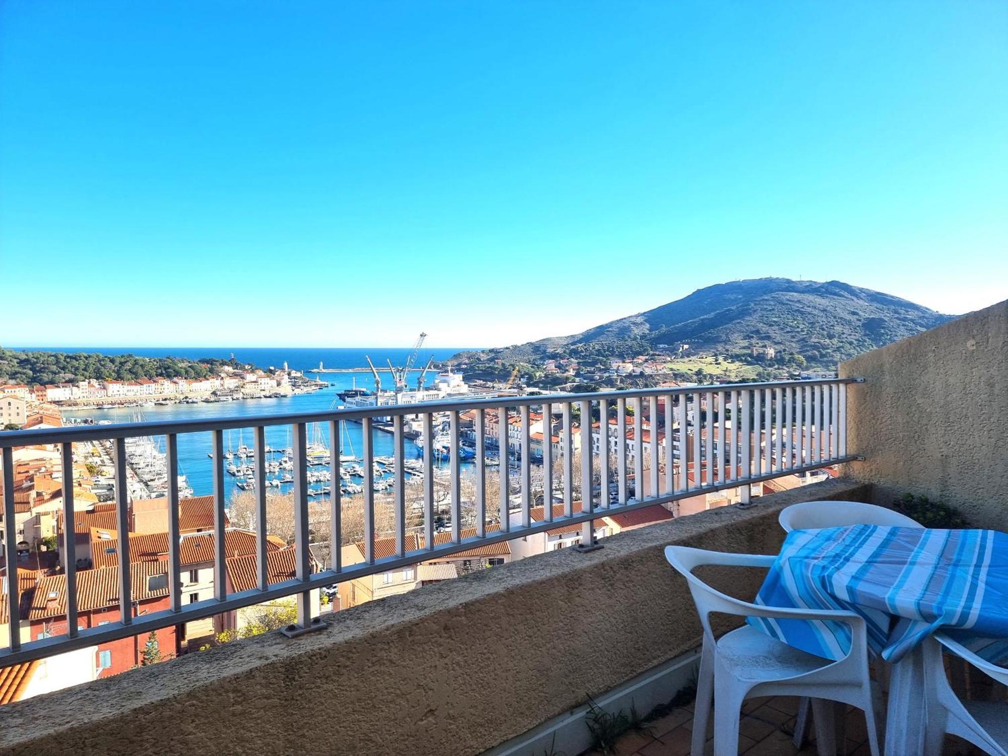 Port-Vendres: Studio Cabine Avec Terrasse, A 2 Pas Du Port - Fr-1-309-256 Port Vendres Kültér fotó
